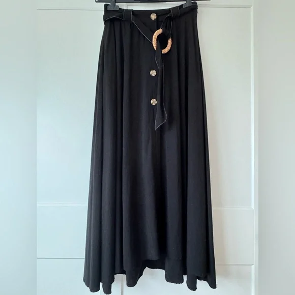 Zara Black Maxi Skirt with Button Detail - Picture 2 of 6